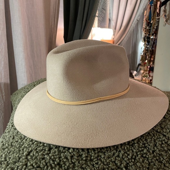 Mormon housewives‎ style Phenix tan genuine 100% cream wool hat with leather tie